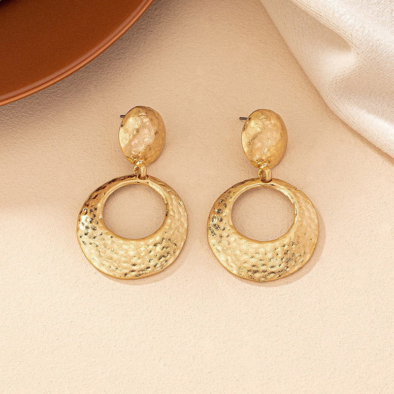 Simple Graceful Round Retro All-match Geometric Ear Studs